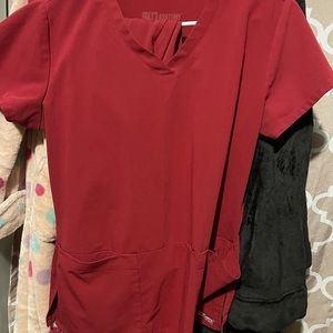 Medium woman’s scrub lot